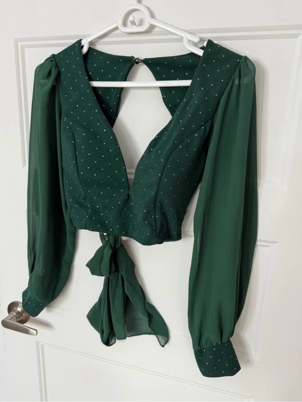 Women’s Emerald Green Long Sleeve Tie-Back V-Neck Top